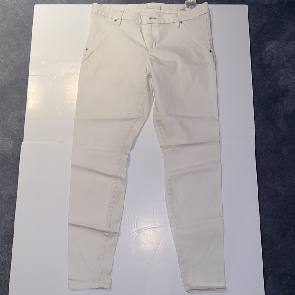 GUESS JEANS SIZE 32